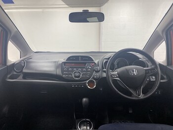 Used Honda Jazz 2015 for sale - 77210579: Photo