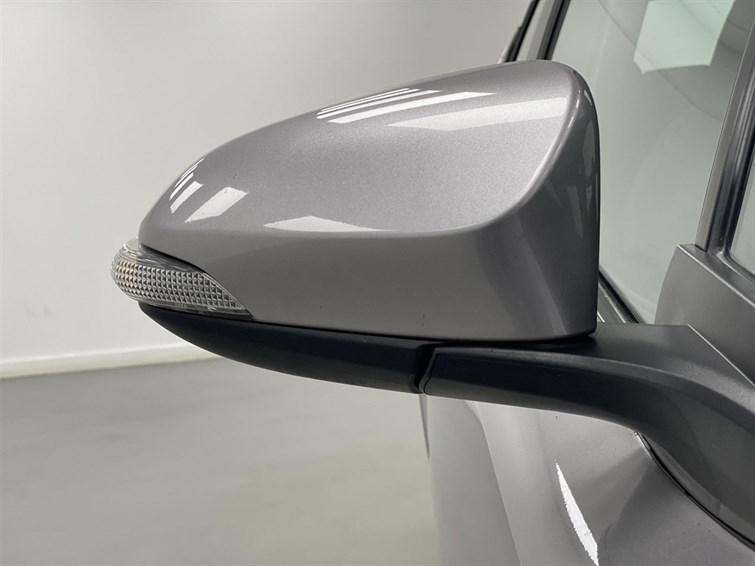 Used Toyota C-HR 2017 for sale - 77210452: Photo 27