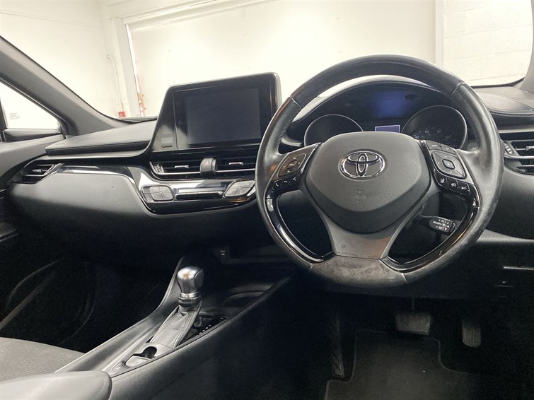 Used Toyota C-HR 2017 for sale - 77210452: Photo 33