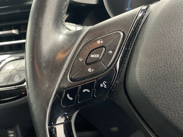 Used Toyota C-HR 2017 for sale - 77210452: Photo 38