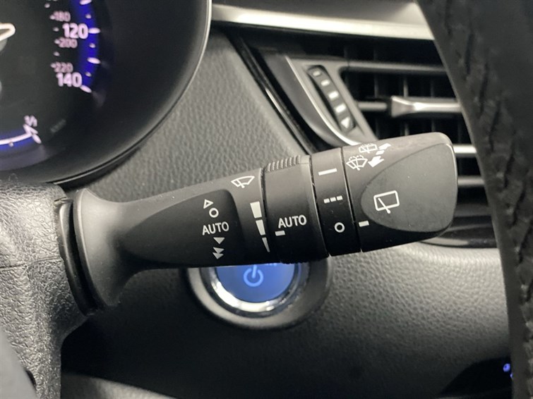 Used Toyota C-HR 2017 for sale - 77210452: Photo 42