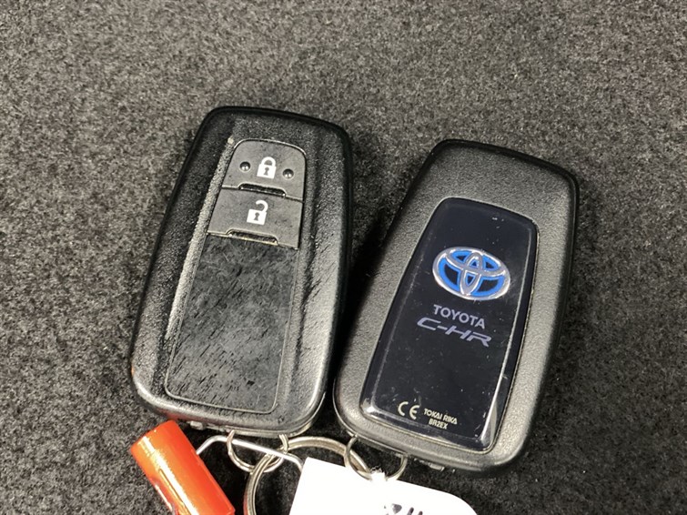 Used Toyota C-HR 2017 for sale - 77210452: Photo 57