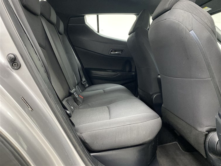 Used Toyota C-HR 2017 for sale - 77210452: Photo 58