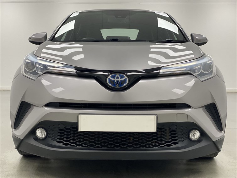 Used Toyota C-HR 2017 for sale - 77210452: Photo 6