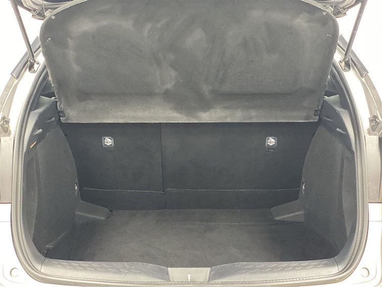 Used Toyota C-HR 2017 for sale - 77210452: Photo 61