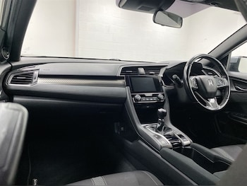 Used Honda Civic 2018 for sale - 78856020: Photo