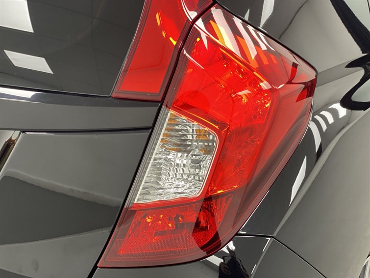 Used Honda Jazz 2018 for sale - 77210517: Photo 22