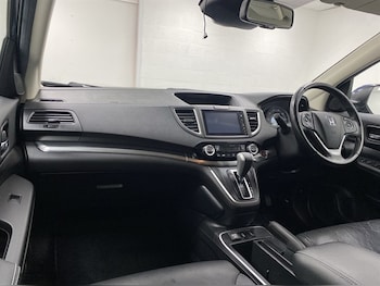 Used Honda CR-V 2017 for sale - 77647481: Photo