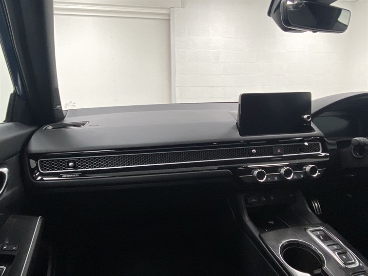 Used Honda Civic 2025 for sale - 77210421: Photo 2