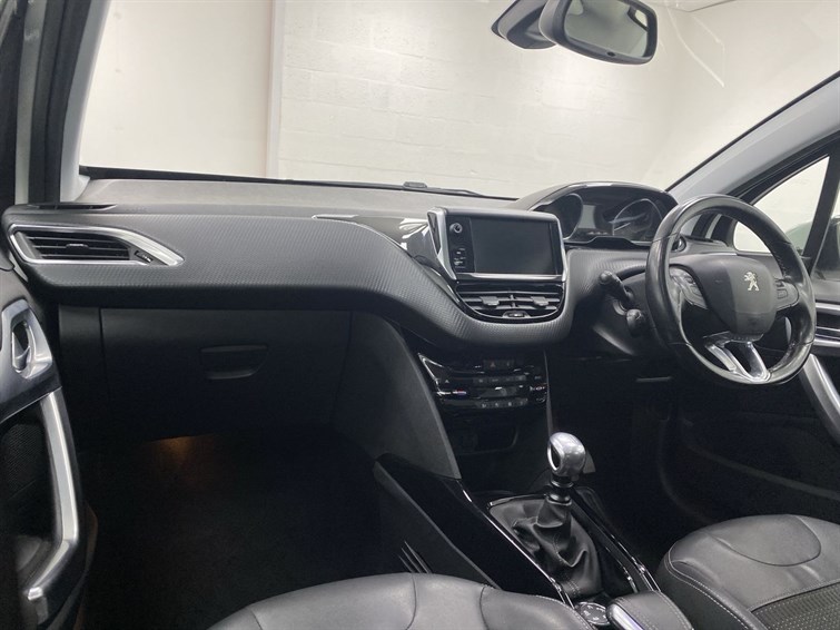 Used Peugeot 2008 2019 for sale - 77498054: Photo 2
