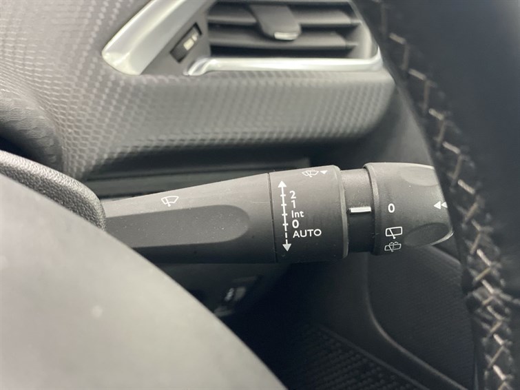 Used Peugeot 2008 2019 for sale - 77498054: Photo 42