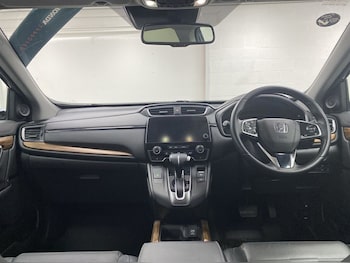 Used Honda CR-V 2018 for sale - 77739300: Photo
