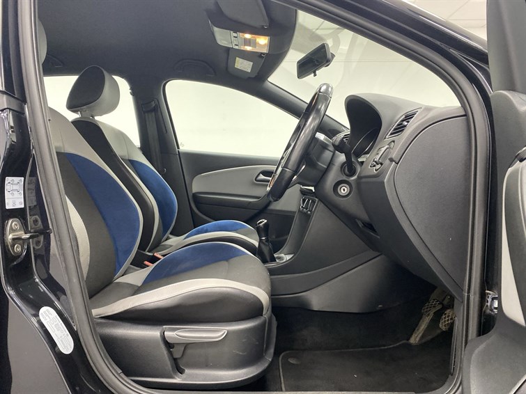 Used Volkswagen Polo 2016 for sale - 77575907: Photo 32