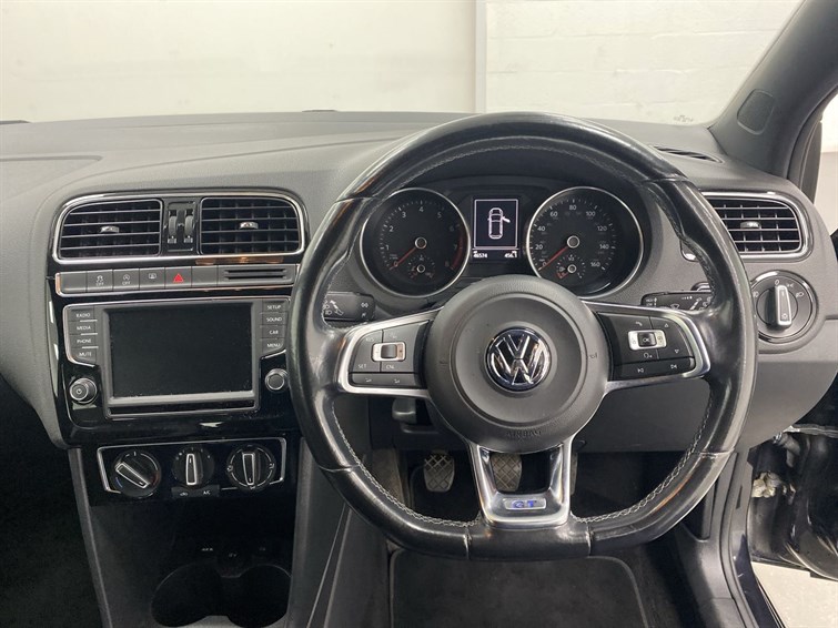 Used Volkswagen Polo 2016 for sale - 77575907: Photo 37