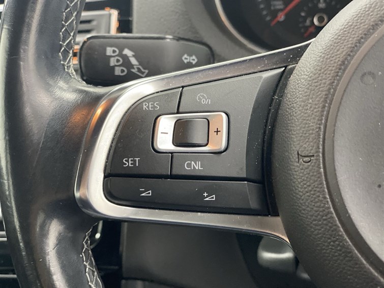 Used Volkswagen Polo 2016 for sale - 77575907: Photo 38