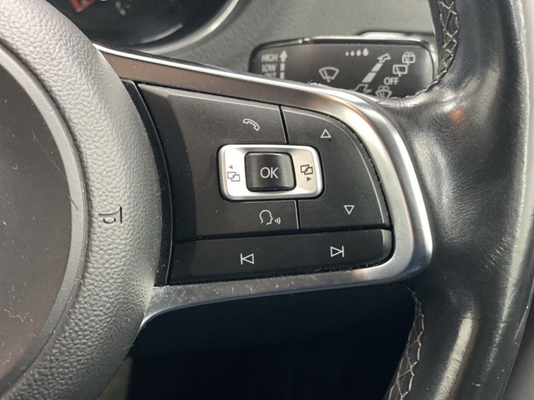 Used Volkswagen Polo 2016 for sale - 77575907: Photo 41