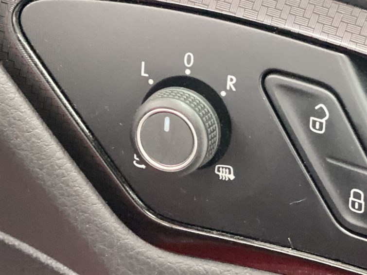 Used Volkswagen Golf 2018 for sale - 77785590: Photo 35