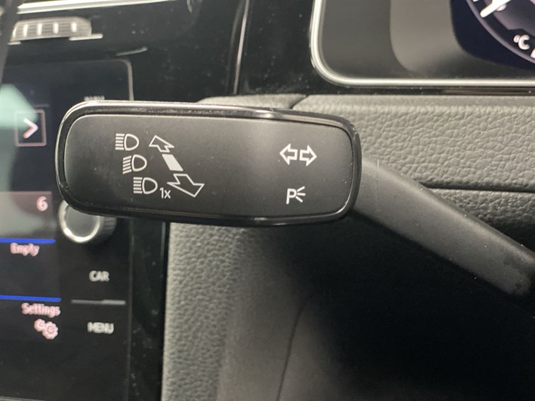 Used Volkswagen Golf 2018 for sale - 77785590: Photo 39