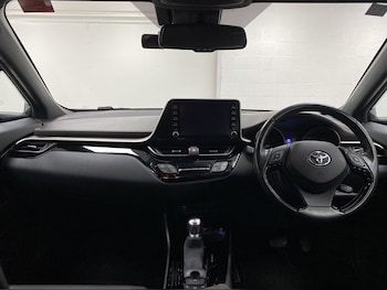 Used Toyota C-HR 2020 for sale - 79077286: Photo