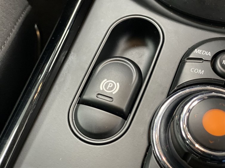 Used MINI Clubman 2018 for sale - 77210439: Photo 52