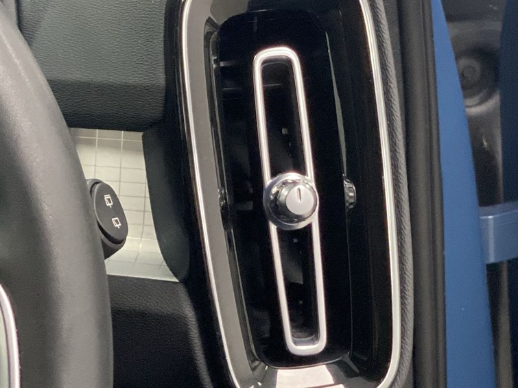 Used Volvo XC40 2022 for sale - 77210592: Photo 36