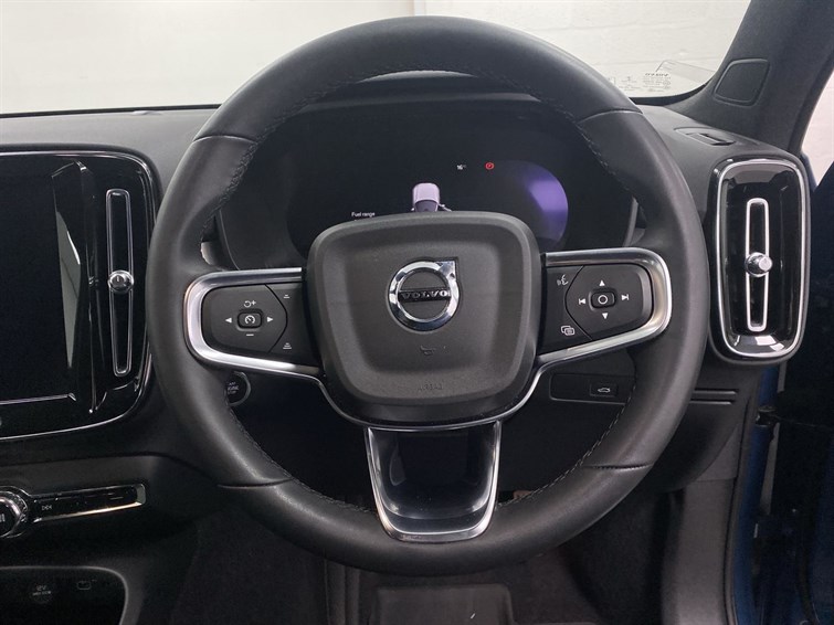 Used Volvo XC40 2022 for sale - 77210592: Photo 44