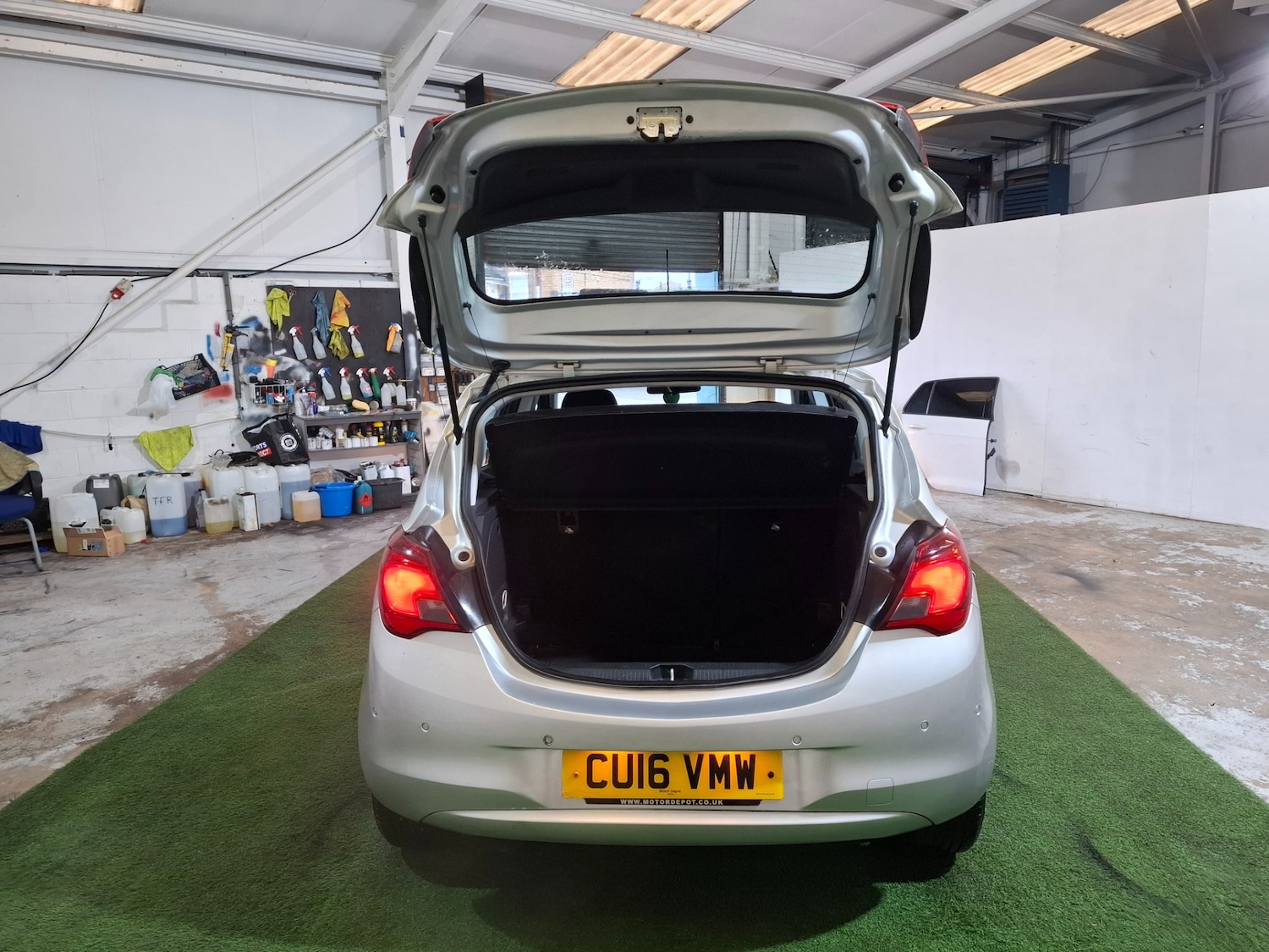 Used Vauxhall Corsa 2016 for sale - 77474699: Photo 9