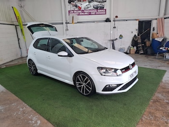 Used Volkswagen Polo 2016 for sale - 76185939: Photo