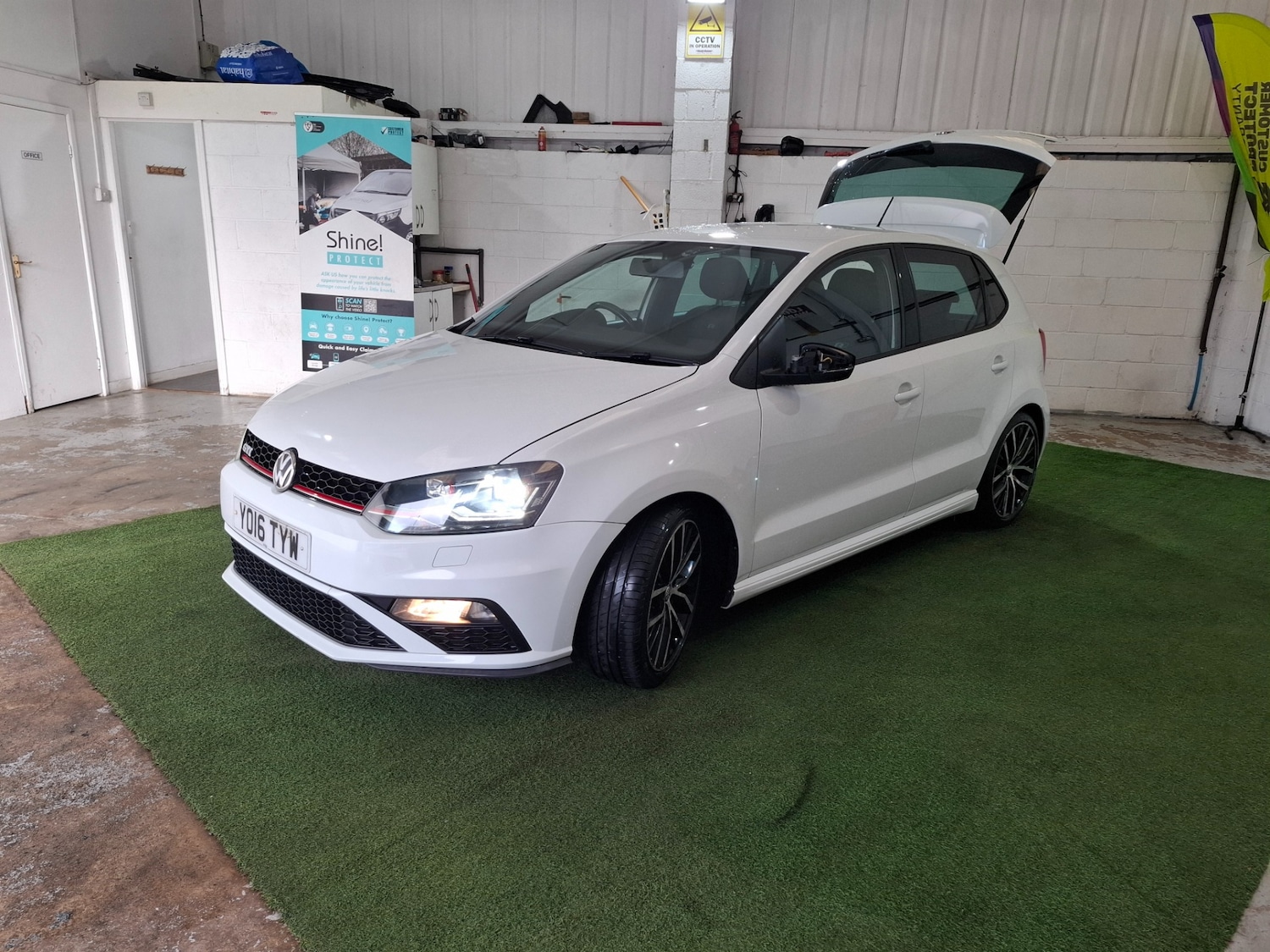 Used Volkswagen Polo 2016 for sale - 76185939: Photo 38