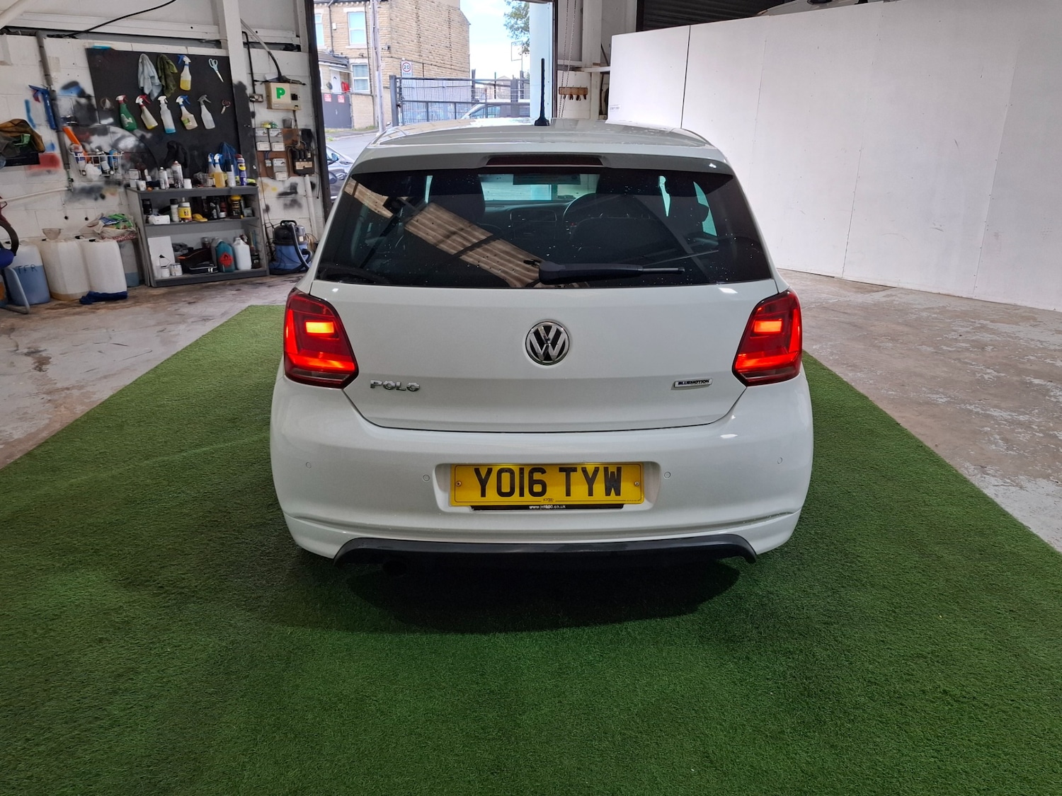 Used Volkswagen Polo 2016 for sale - 76185939: Photo 5