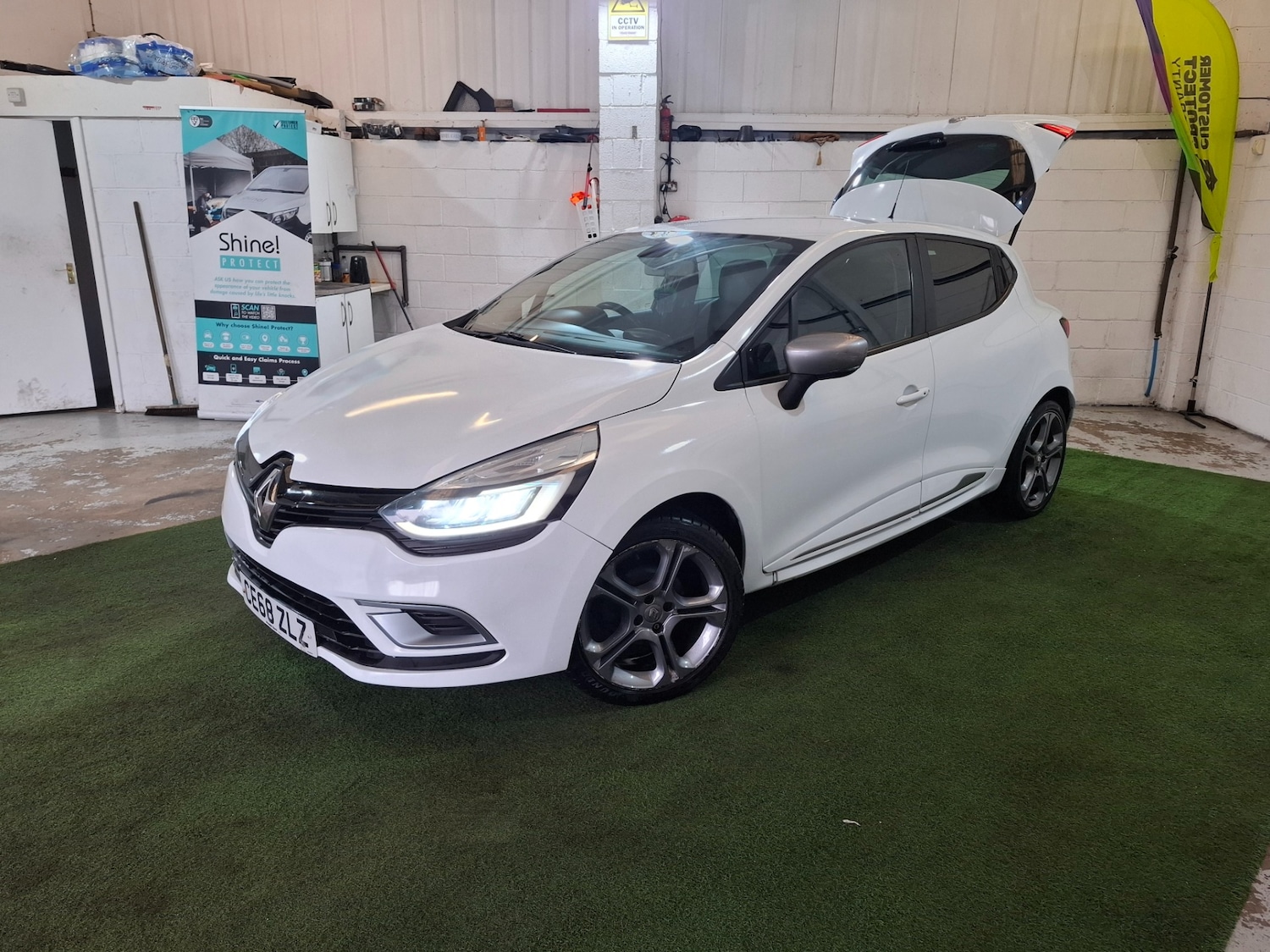 Used Renault Clio 2018 for sale - 77676438: Photo 24
