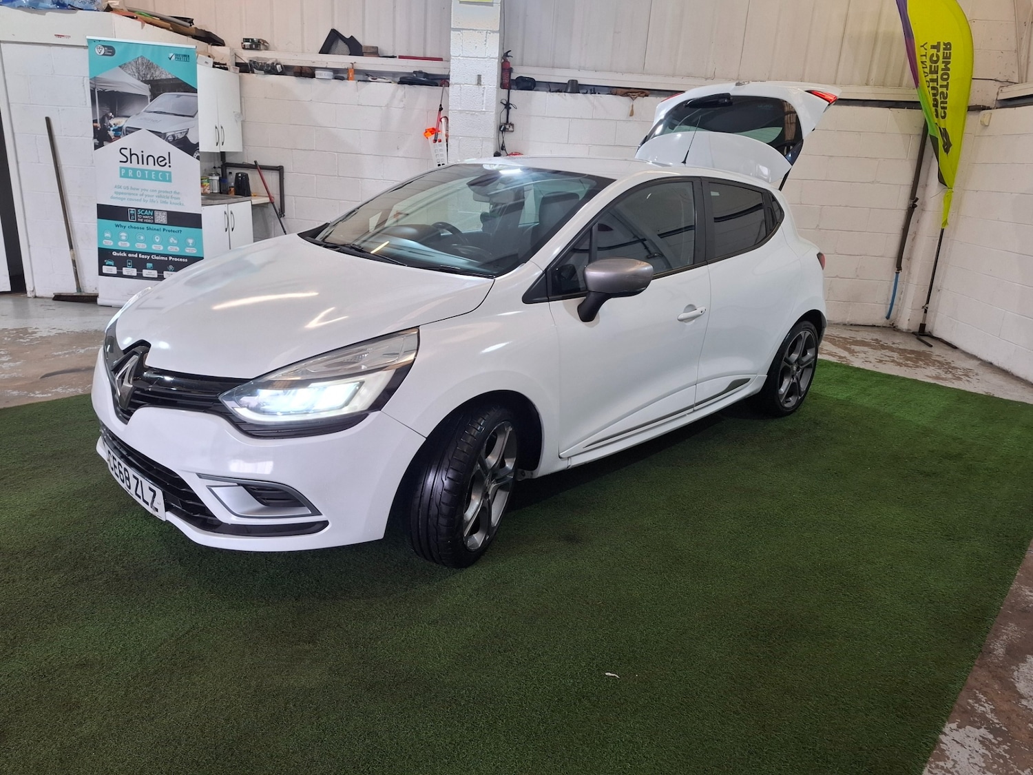 Used Renault Clio 2018 for sale - 77676438: Photo 29
