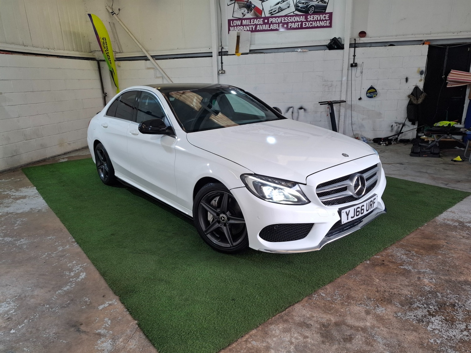 Used Mercedes-Benz C Class 2016 for sale - 76314125: Photo 1