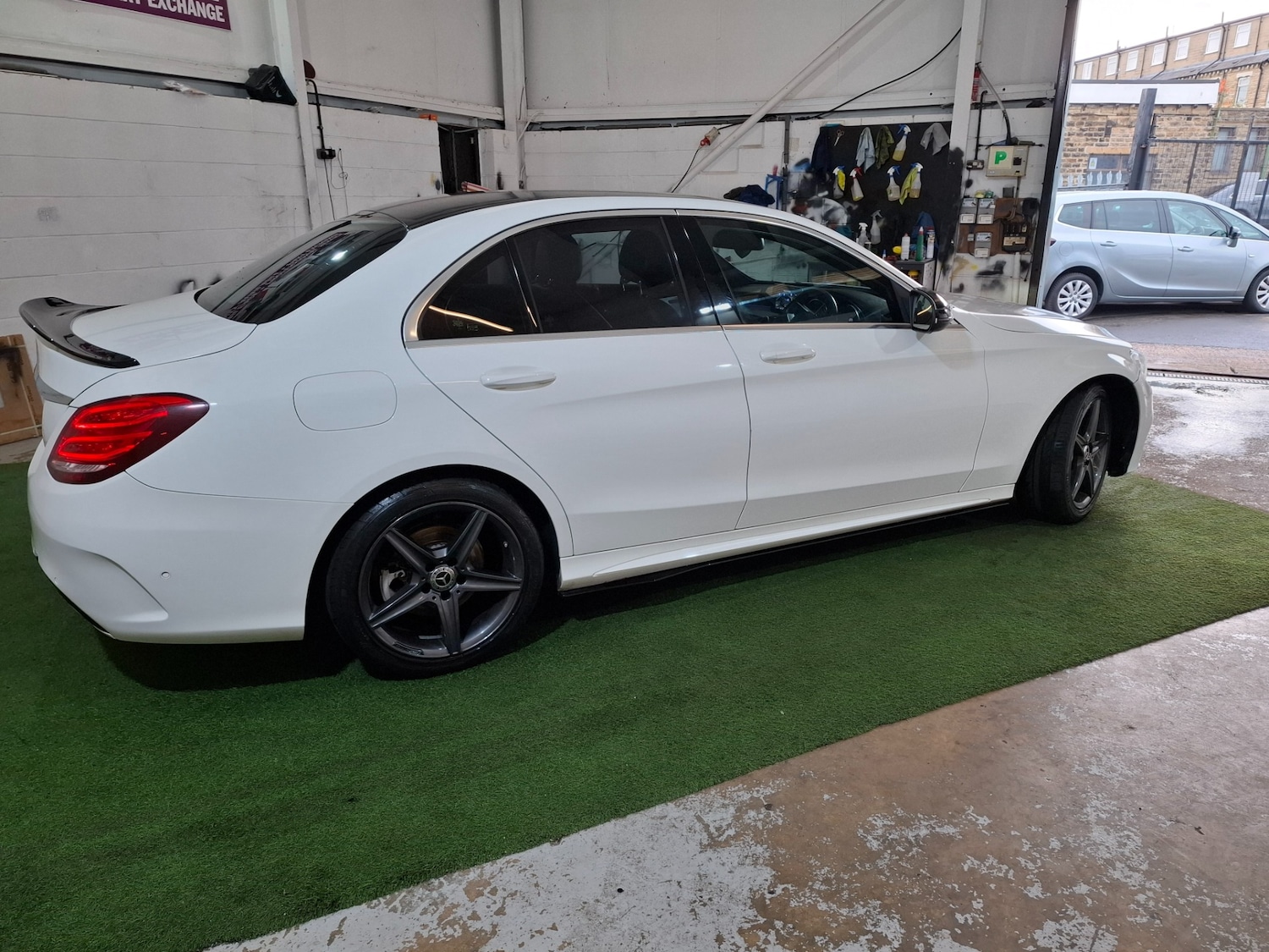 Used Mercedes-Benz C Class 2016 for sale - 76314125: Photo 32
