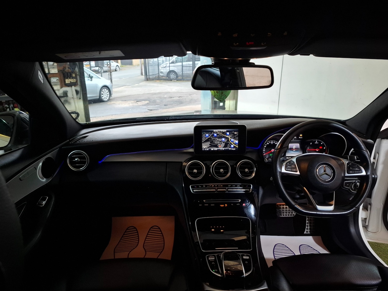 Used Mercedes-Benz C Class 2016 for sale - 76314125: Photo 8