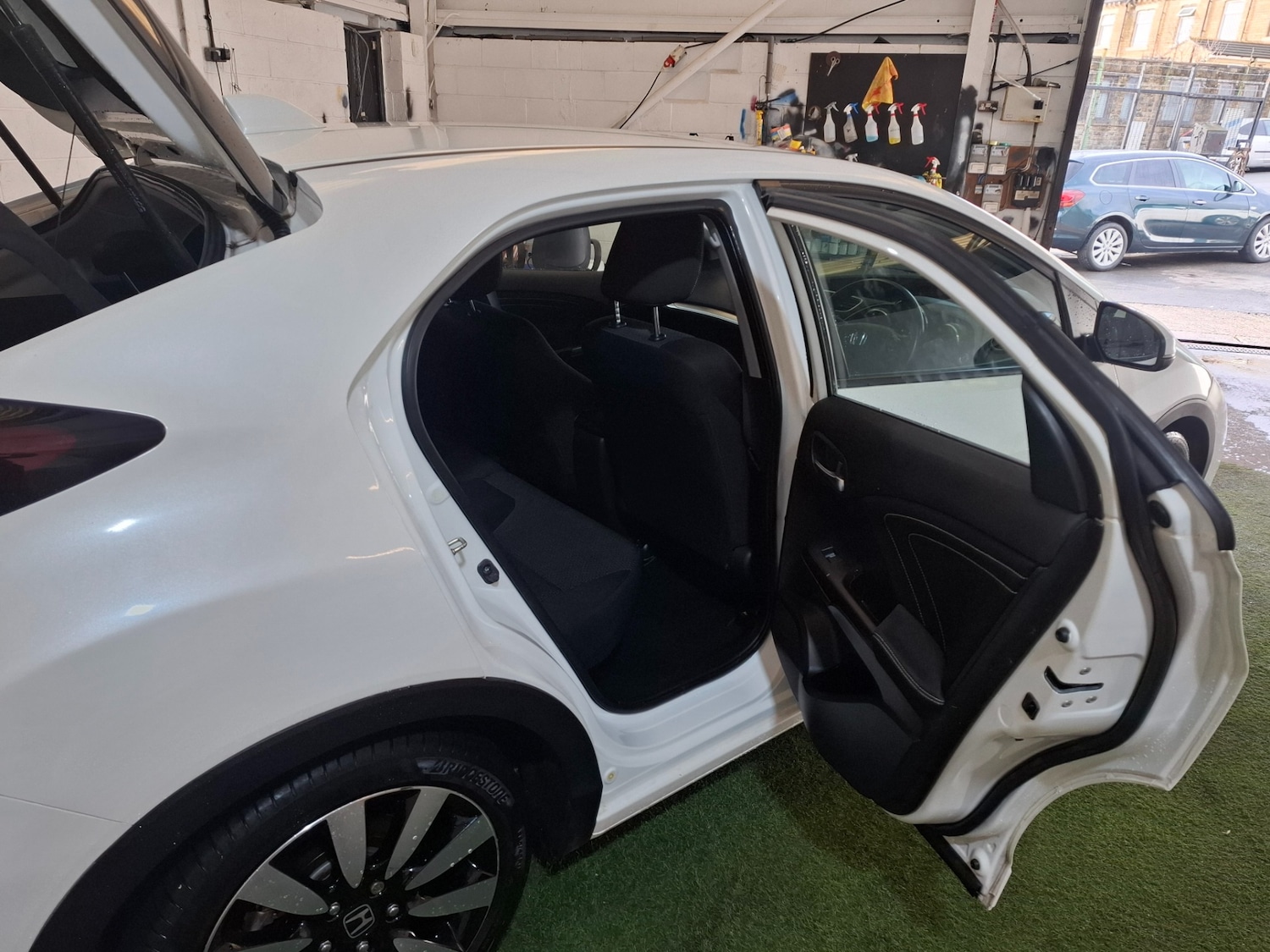 Used Honda Civic 2015 for sale - 77630957: Photo 11