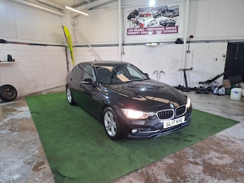 Used BMW 3 Series 2017 for sale - 77172901: Photo