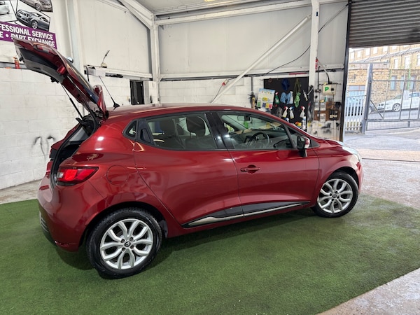 Used Renault Clio 2018 for sale - 73552300: Photo 17