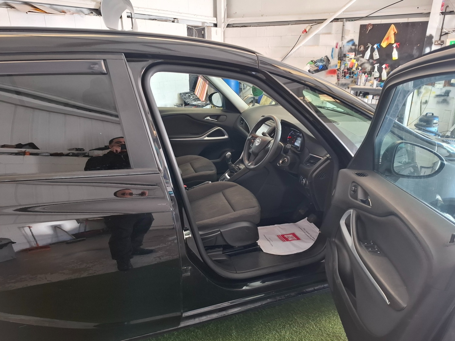 Used Vauxhall Zafira 2017 for sale - 77556056: Photo 15