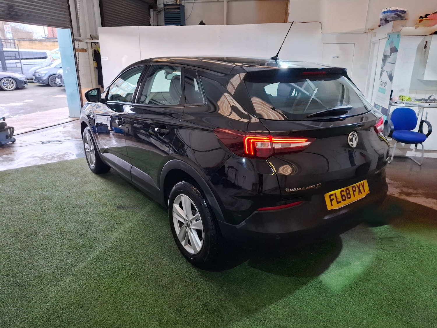 Used Vauxhall Grandland X 2018 for sale - 77172902: Photo 5