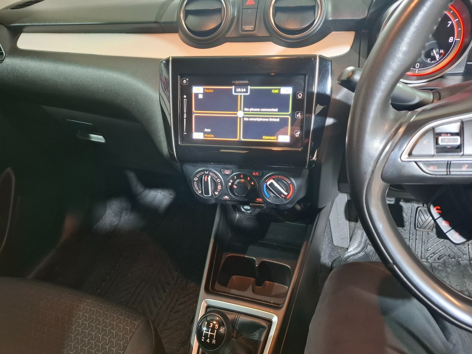 Used Suzuki Swift 2020 for sale - 77053413: Photo 11