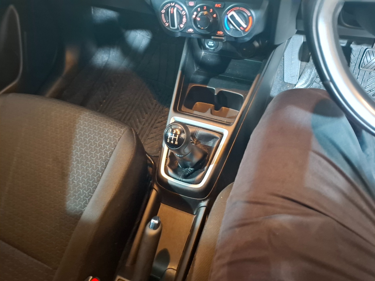 Used Suzuki Swift 2020 for sale - 77053413: Photo 12