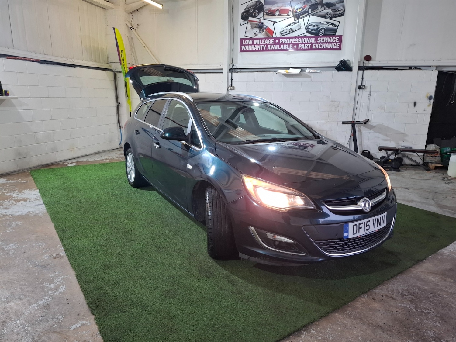 Used Vauxhall Astra 2015 for sale - 77233710: Photo 15