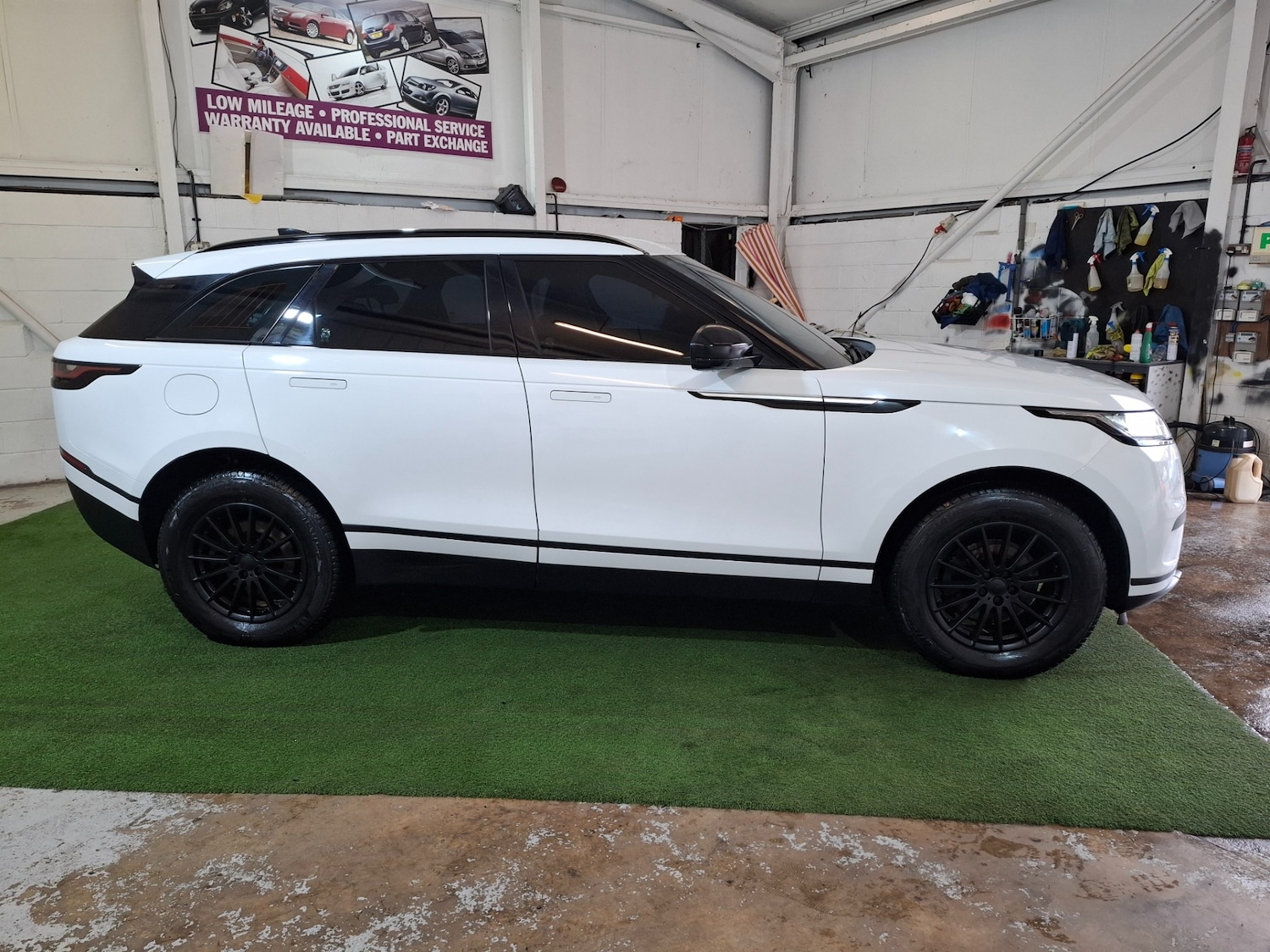 Used Land Rover Range Rover Velar 2018 for sale - 76314112: Photo 1