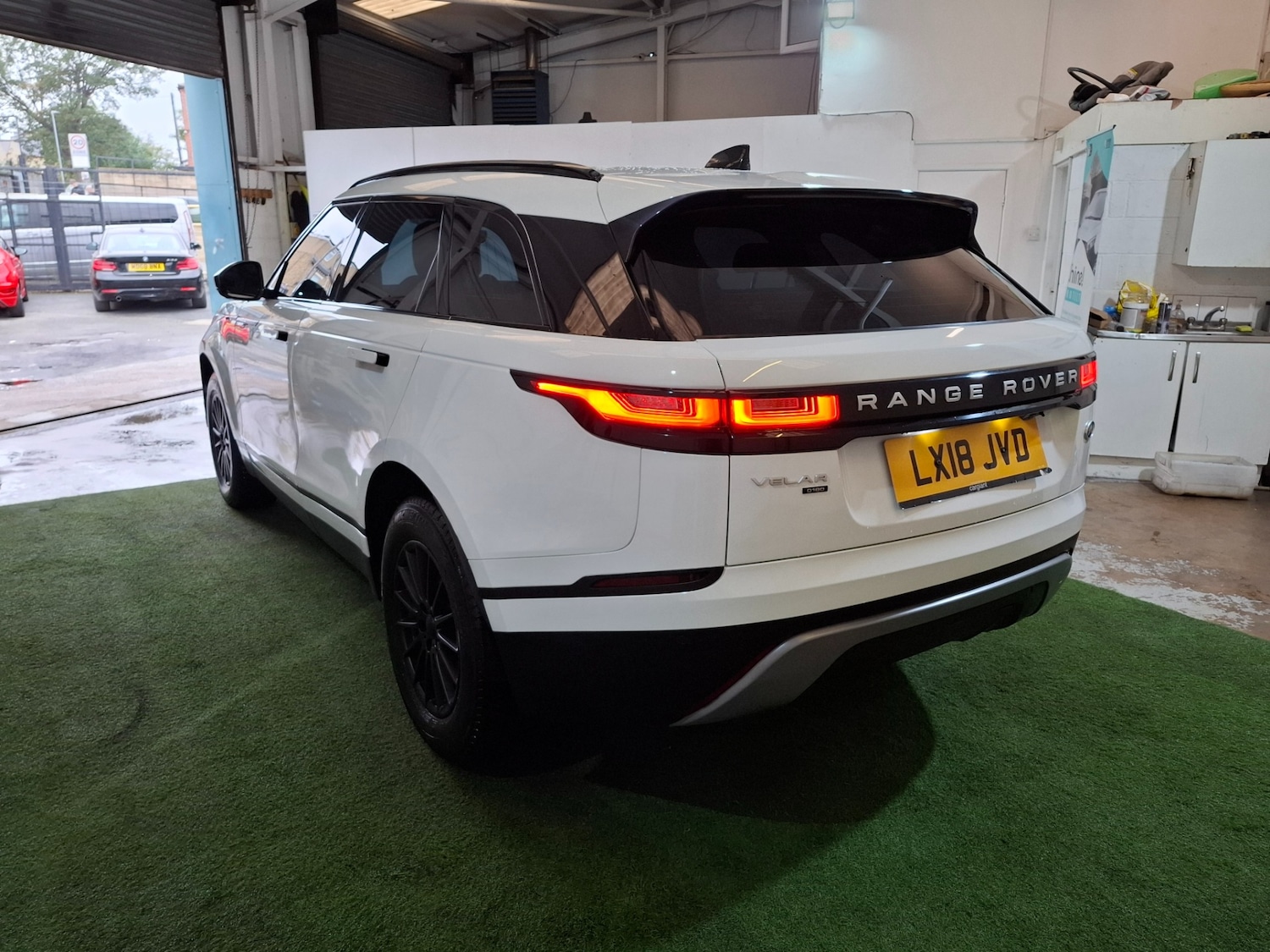 Used Land Rover Range Rover Velar 2018 for sale - 76314112: Photo 19