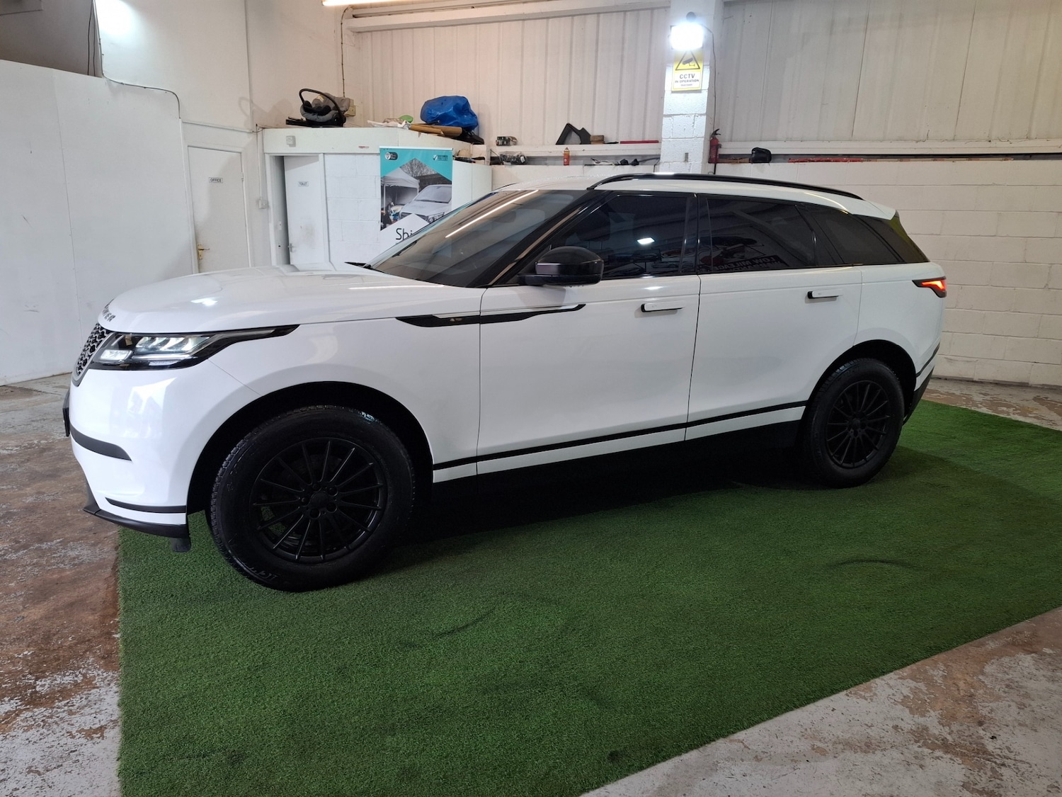 Used Land Rover Range Rover Velar 2018 for sale - 76314112: Photo 23