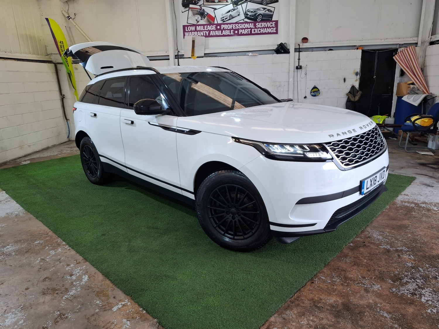 Used Land Rover Range Rover Velar 2018 for sale - 76314112: Photo 24