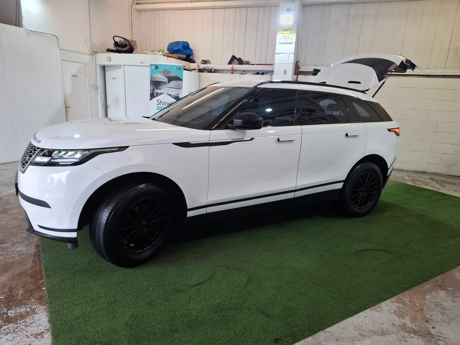 Used Land Rover Range Rover Velar 2018 for sale - 76314112: Photo 25