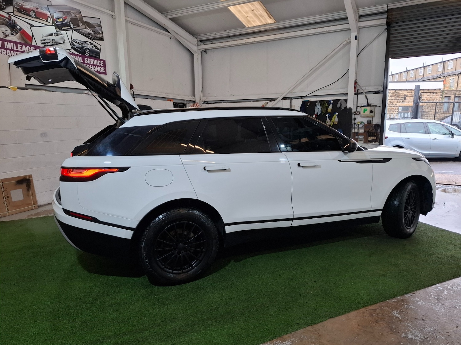 Used Land Rover Range Rover Velar 2018 for sale - 76314112: Photo 26