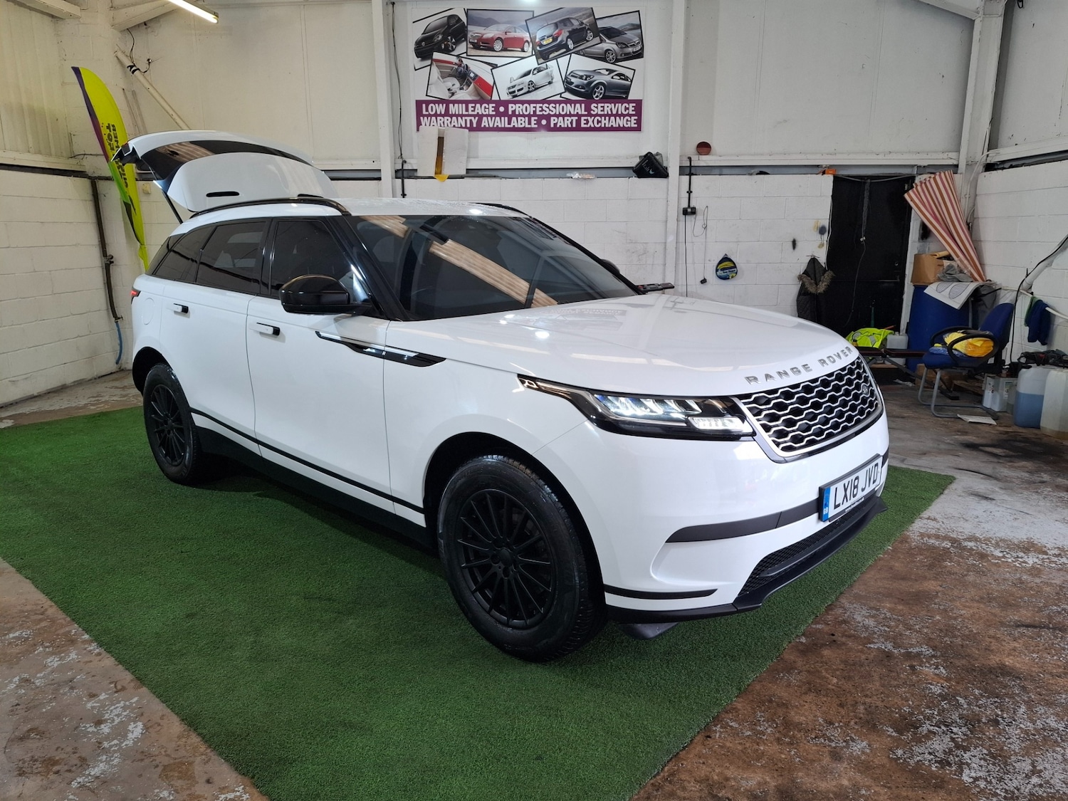Used Land Rover Range Rover Velar 2018 for sale - 76314112: Photo 32